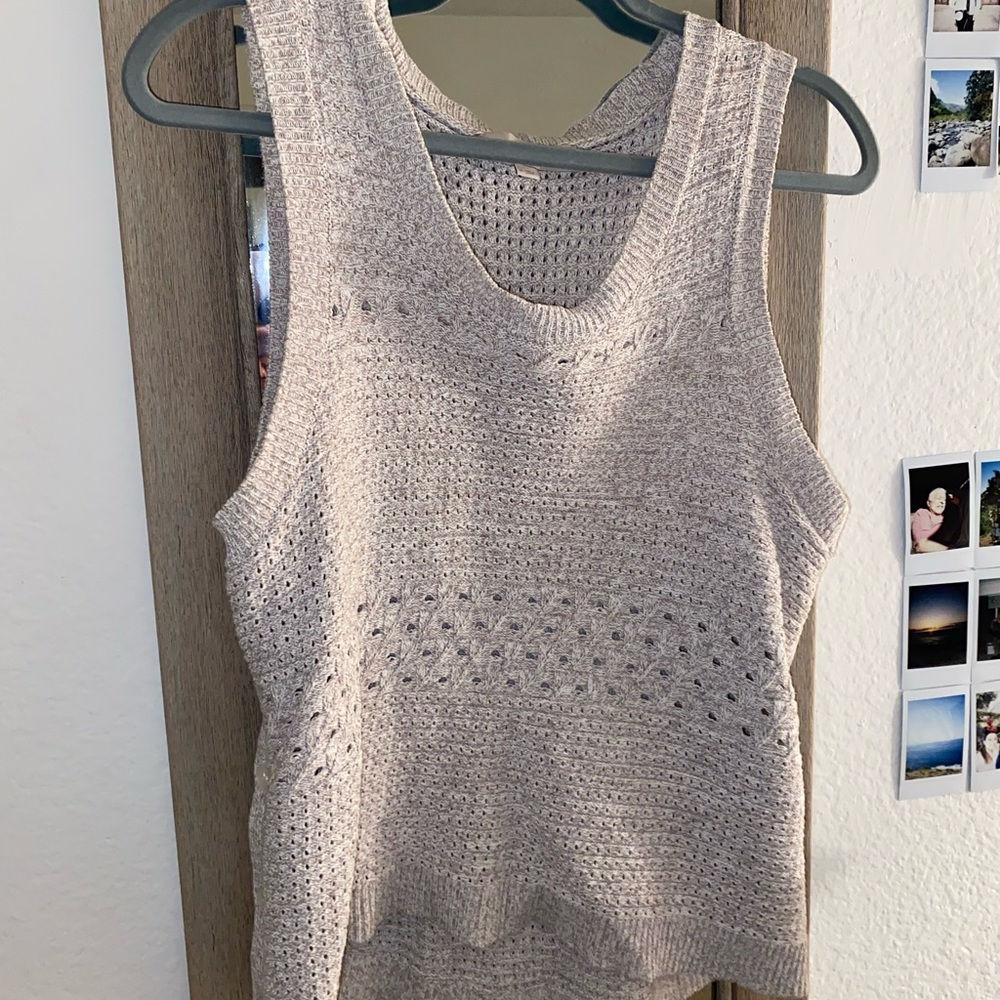 Medium cream tank top